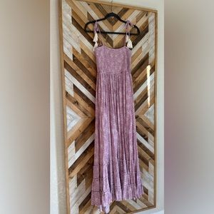 VICI BRADLEA SMOCKED TASSEL TIE MAXI DRESS - LILAC